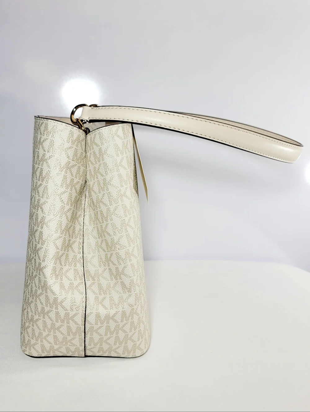 Michael Kors Pratt Medium MK Logo Bucket Shoulder Bag.